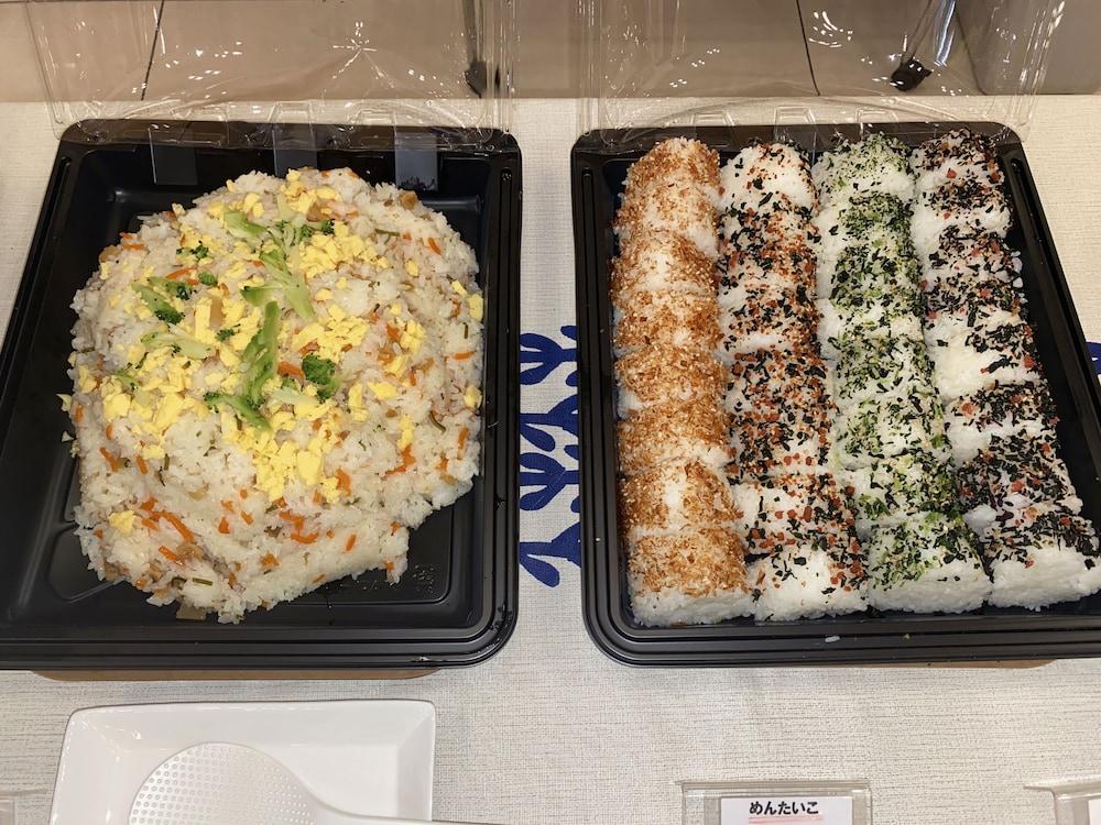 Toyoko Inn Yokohama Tsurumi Eki Higashi Guchi Exteriör bild