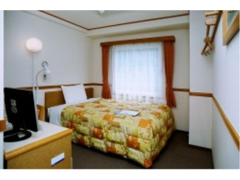 Toyoko Inn Yokohama Tsurumi Eki Higashi Guchi Exteriör bild